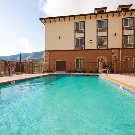 Holiday Inn Express & Suites Frazier Park By Ihg Lebec Exterior foto